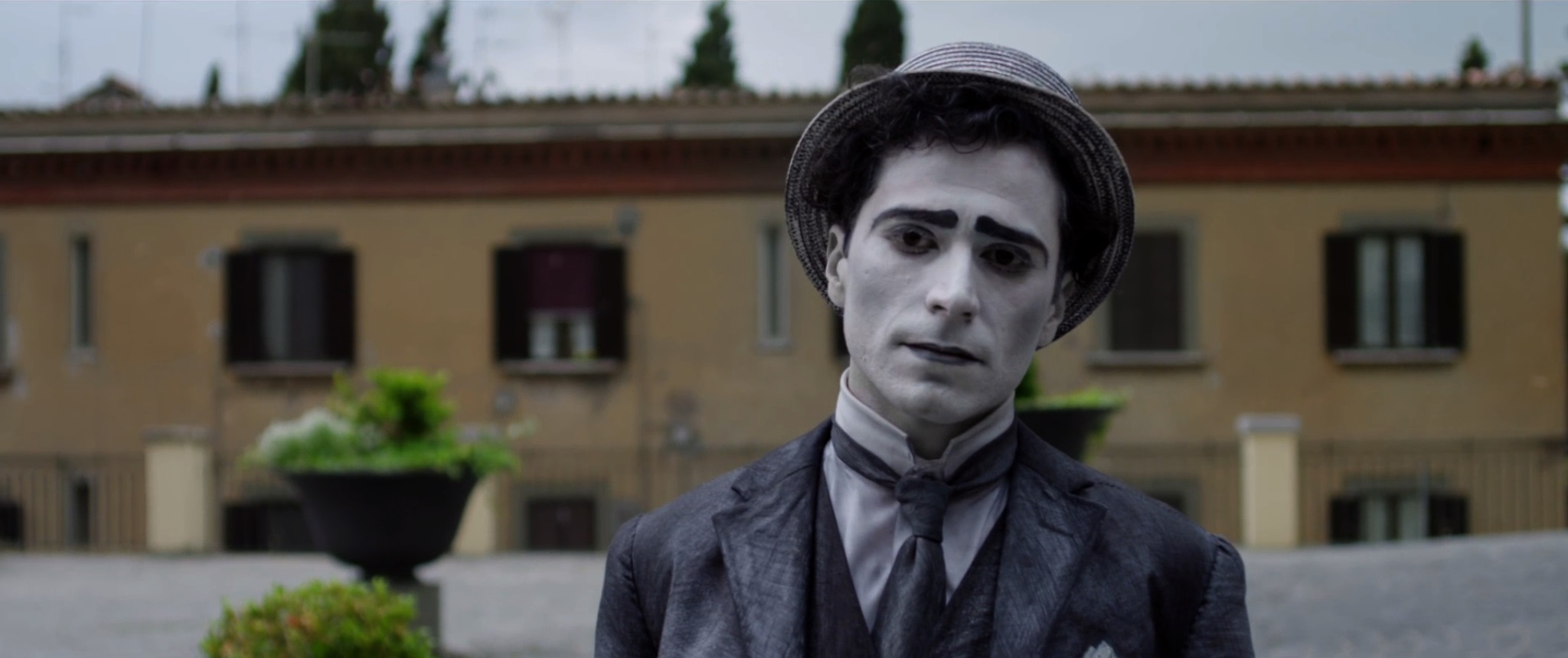 SENZA PAROLE_STILL 1